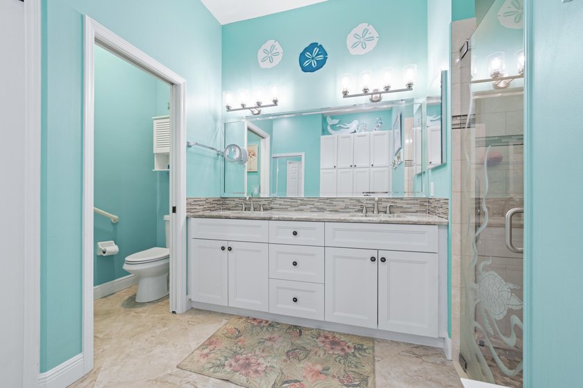 Luxury living in the prestigious Monarch Country Club with this - photo 41
