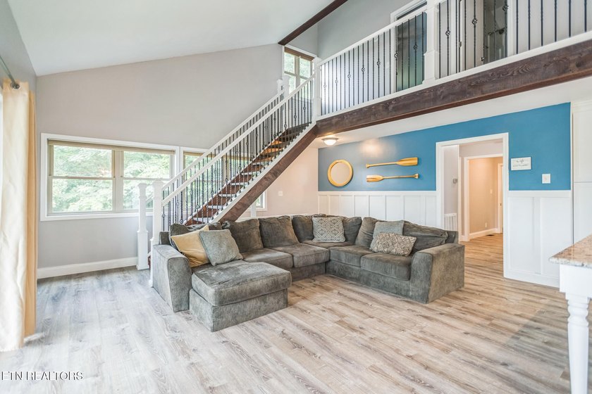A fully furnished lake retreat with private guest suite- ready - photo 7