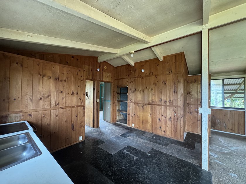 Auction listing - Auction fees may apply. 2 bed, 1 bath home - photo 9