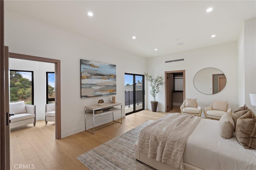 Three levels above the city with picturesque views from every - photo 12