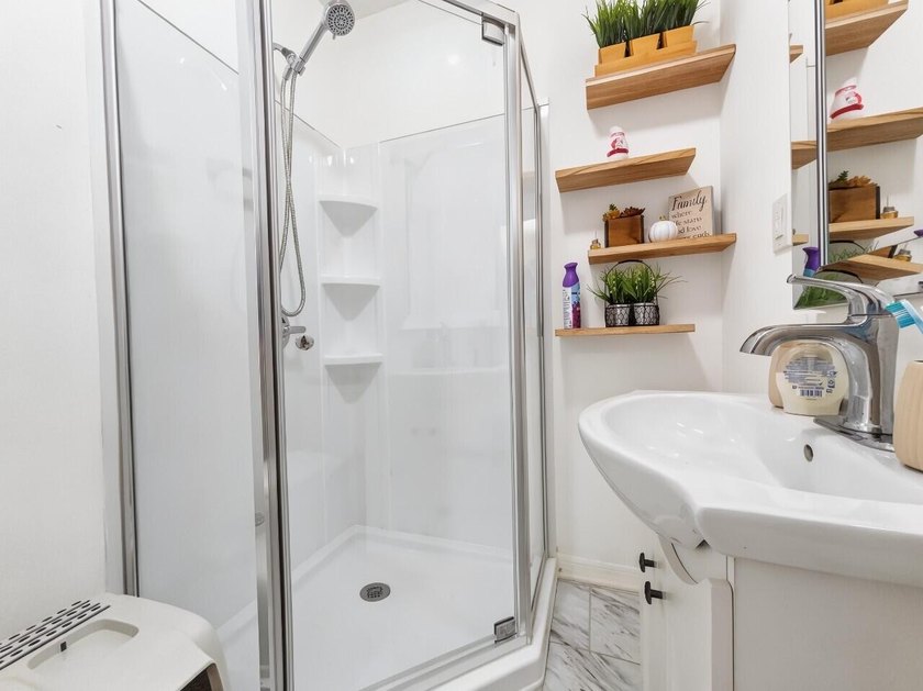 Welcome to 722 Powell Drive -- a charming, recently upgraded - photo 14