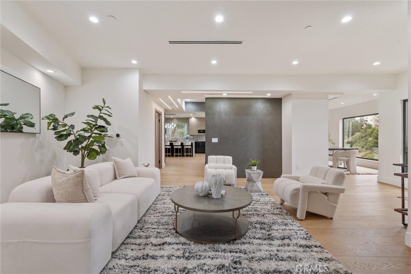 Three levels above the city with picturesque views from every - photo 17