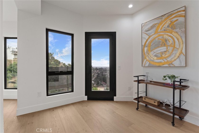 Three levels above the city with picturesque views from every - photo 21