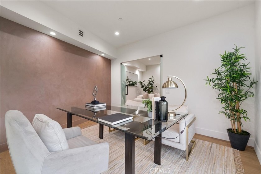 Three levels above the city with picturesque views from every - photo 24