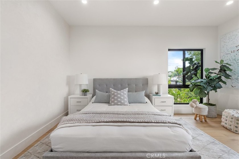 Three levels above the city with picturesque views from every - photo 47