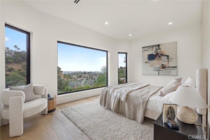 Three levels above the city with picturesque views from every - photo 49