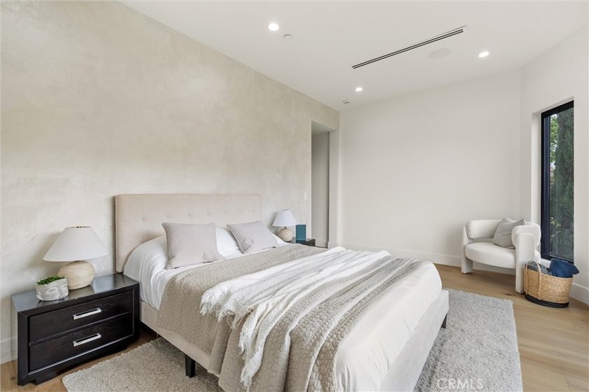 Three levels above the city with picturesque views from every - photo 50