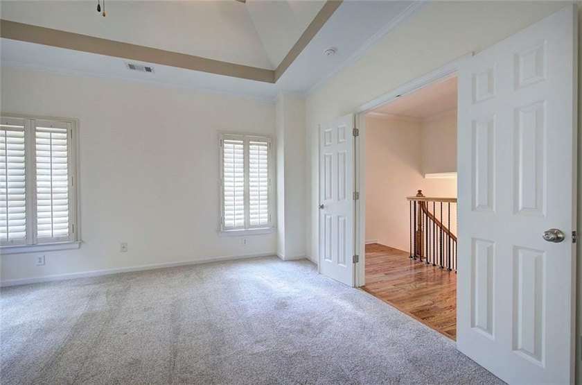 Having It All! That is what describes this stately 3 Bedroom, 3 - photo 44