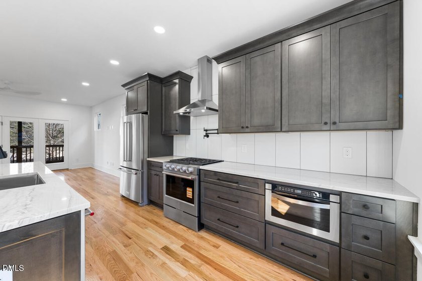 Now offering a 3-2-1 buydown w/ builder's preferred lender! It's - photo 11