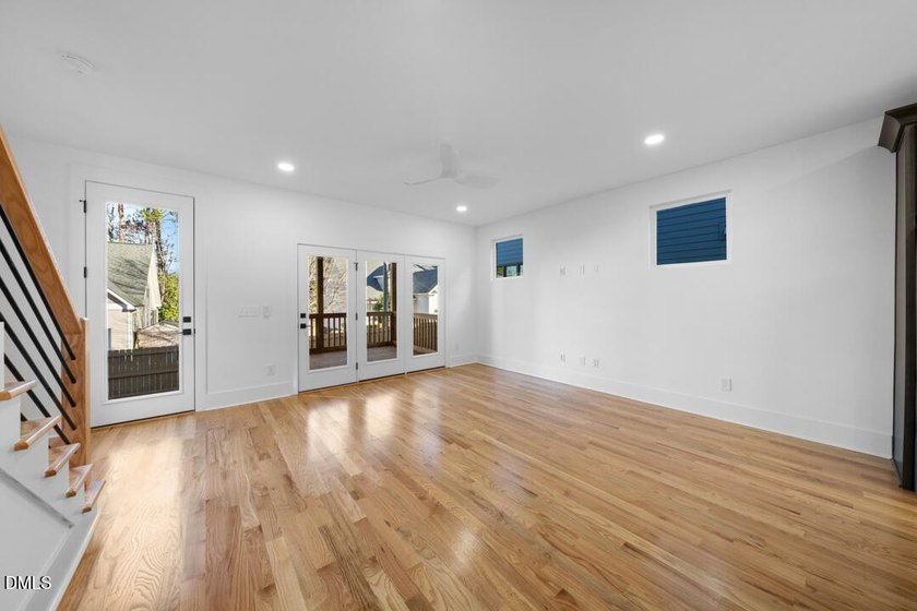 Now offering a 3-2-1 buydown w/ builder's preferred lender! It's - photo 14