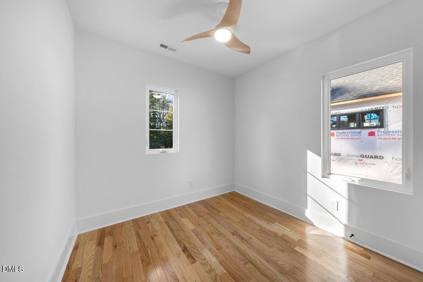 Now offering a 3-2-1 buydown w/ builder's preferred lender! It's - photo 21