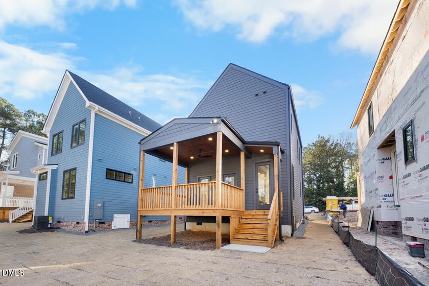 Now offering a 3-2-1 buydown w/ builder's preferred lender! It's - photo 24