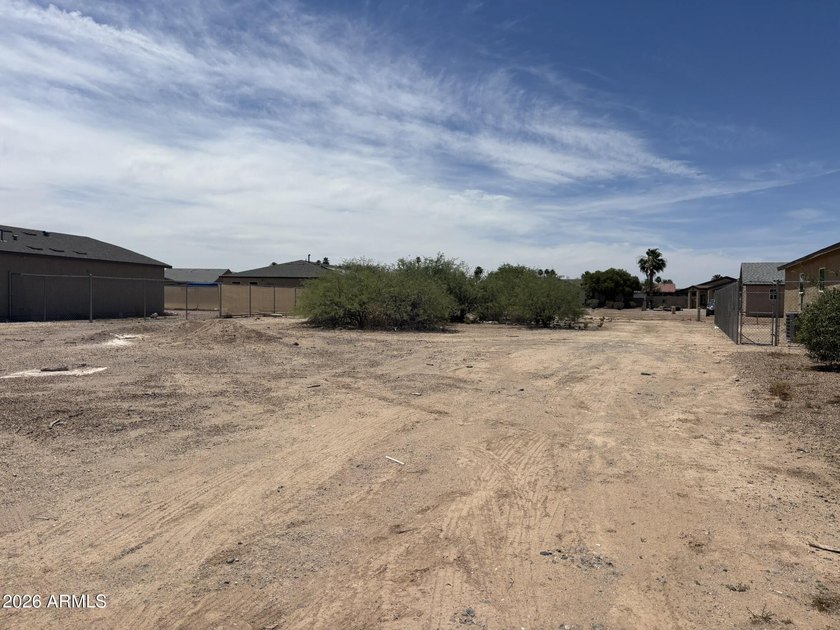 Very nice LOT to build your dream home in Arizona. This is an - photo 4