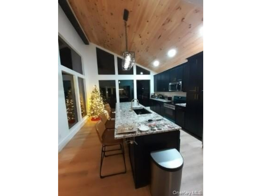 Brand-New - New Construction Home on Oneida Lake - 1,650 sq ft - photo 4
