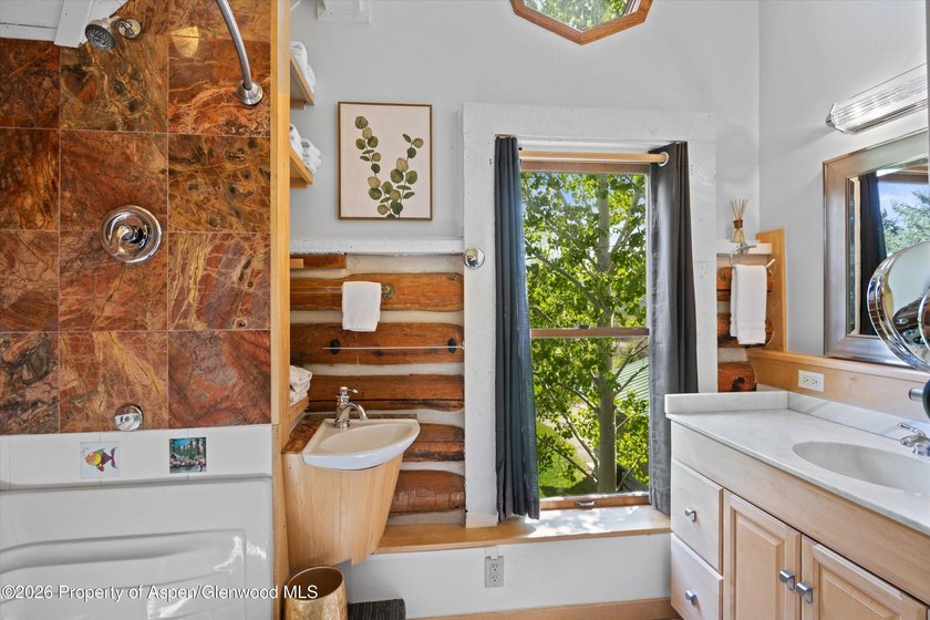 Set in the heart of the Roaring Fork Valley, this extraordinary - photo 22