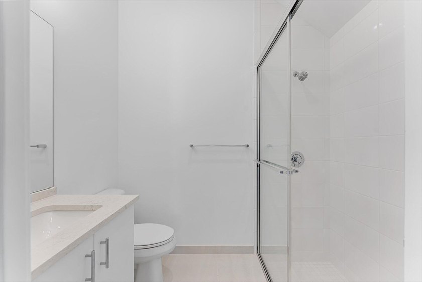 Welcome to Lotus Palm, where luxury meets contemporary living in - photo 23