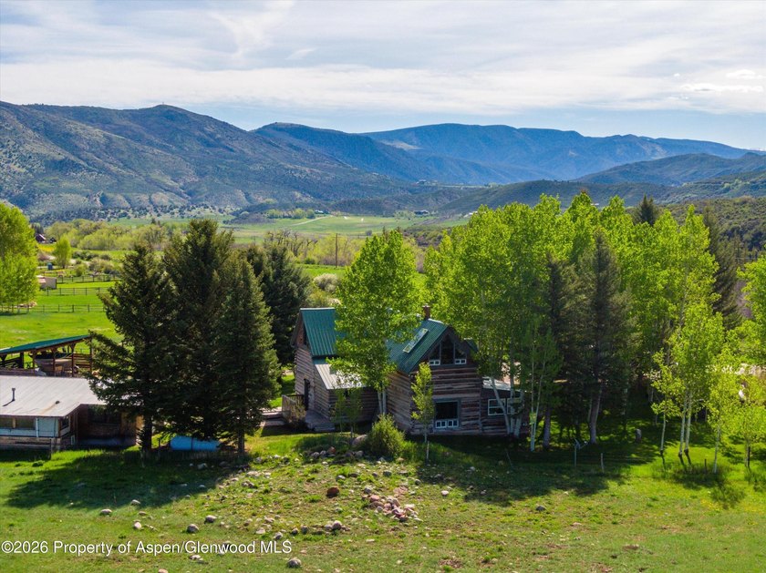 Set in the heart of the Roaring Fork Valley, this extraordinary - photo 35