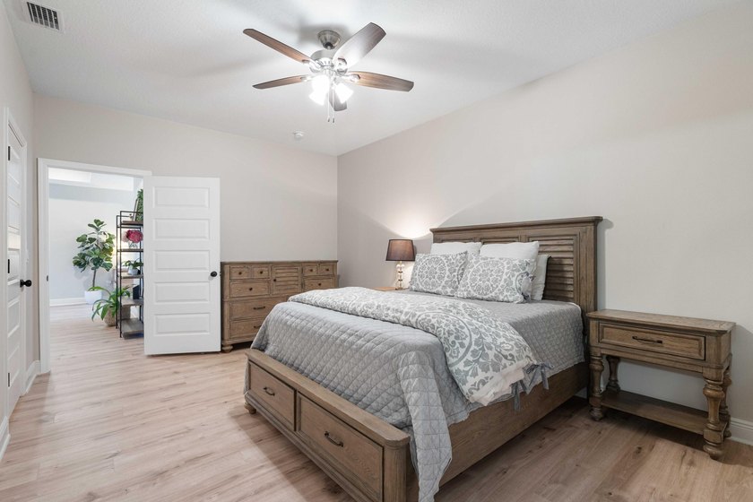 This beautifully upgraded home in the heart of Freeport blends - photo 36