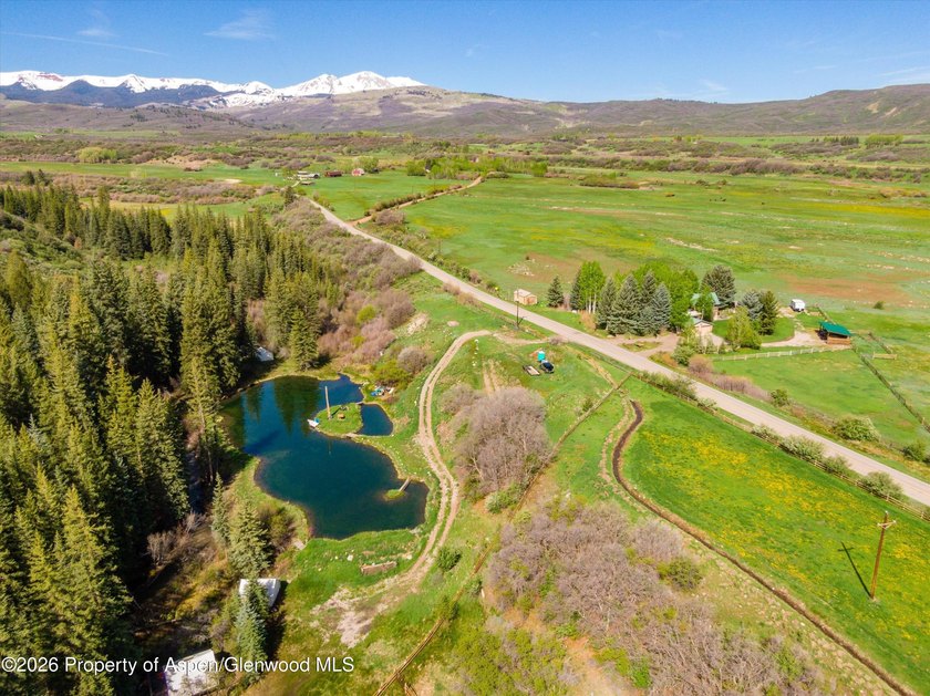 Set in the heart of the Roaring Fork Valley, this extraordinary - photo 41