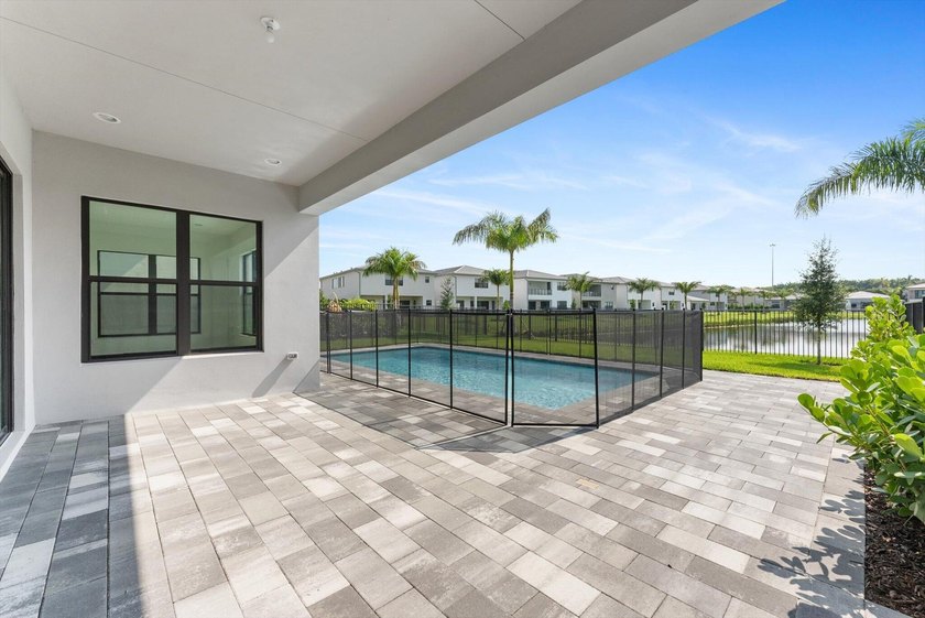 Welcome to Lotus Palm, where luxury meets contemporary living in - photo 48