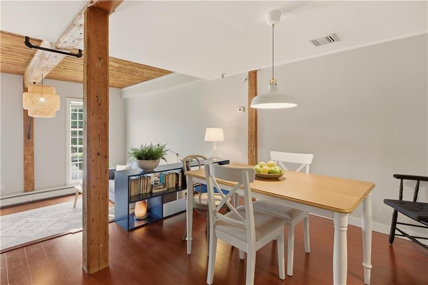 A rare opportunity to own a residence in Hamilton Harbour's - photo 13