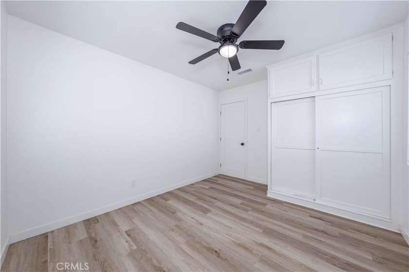 TWO DETACHED RIVERVIEW WEST HOMES ON A 16,010 Sq Ft R1 CORNER - photo 20