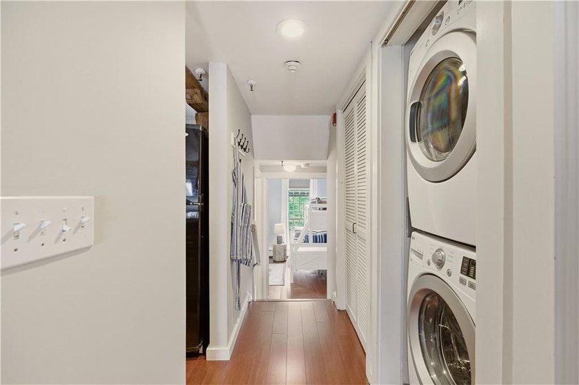 A rare opportunity to own a residence in Hamilton Harbour's - photo 20
