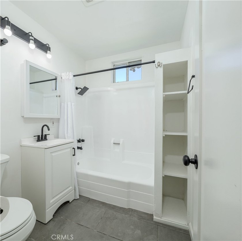 TWO DETACHED RIVERVIEW WEST HOMES ON A 16,010 Sq Ft R1 CORNER - photo 21