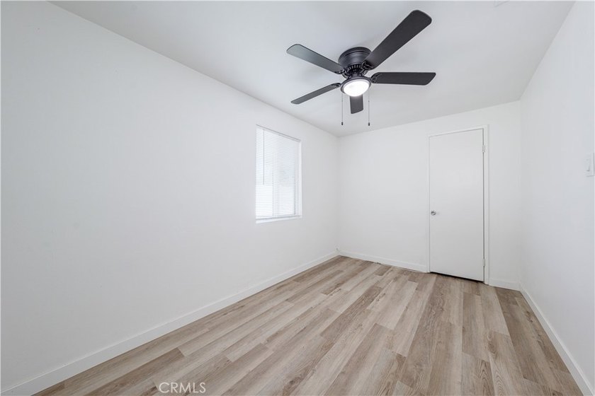 TWO DETACHED RIVERVIEW WEST HOMES ON A 16,010 Sq Ft R1 CORNER - photo 25