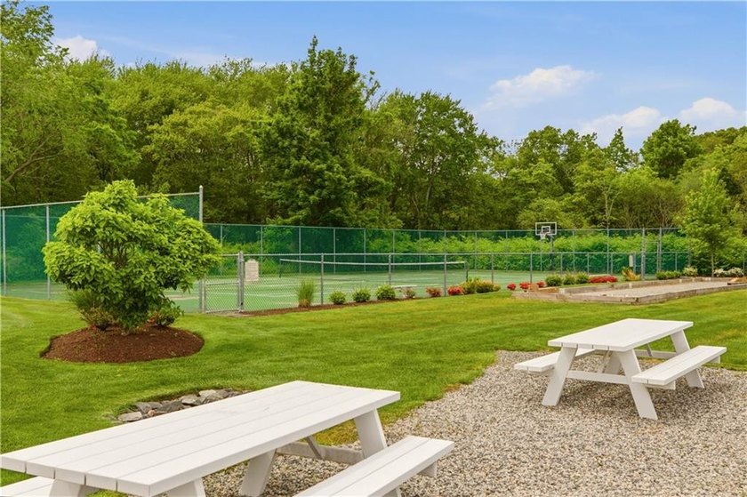 A rare opportunity to own a residence in Hamilton Harbour's - photo 40