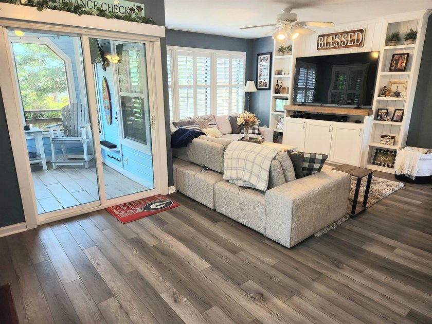 Don't let this one get away! Must see this impressive 1 bedroom - photo 44