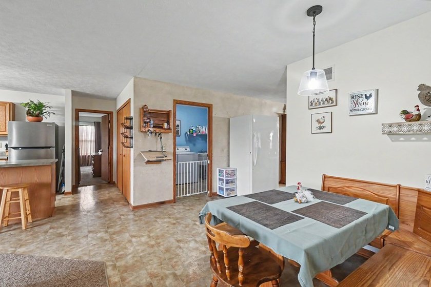 Well into over $30,000 in equity! With a recent appraisal MUCH - photo 13