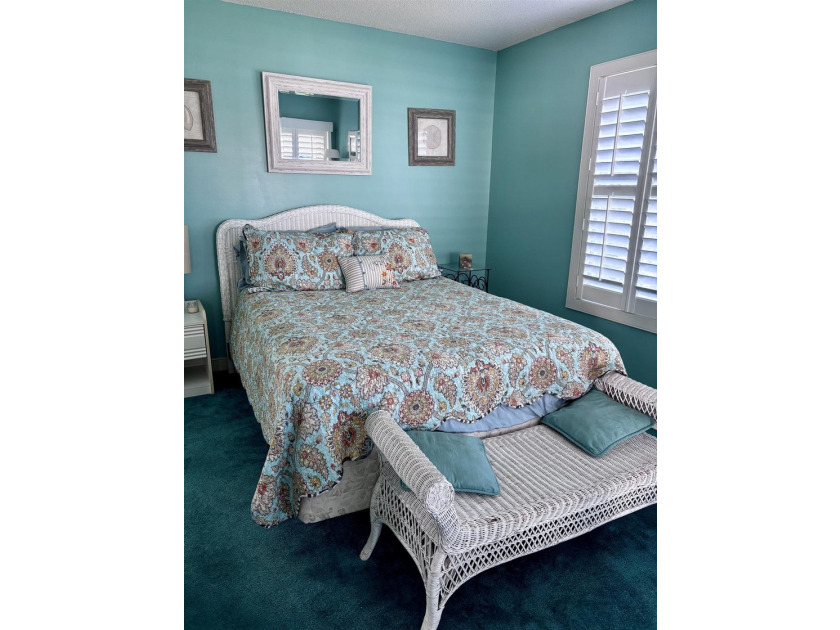 Rare offering of this fully furnished and very well maintained - photo 20