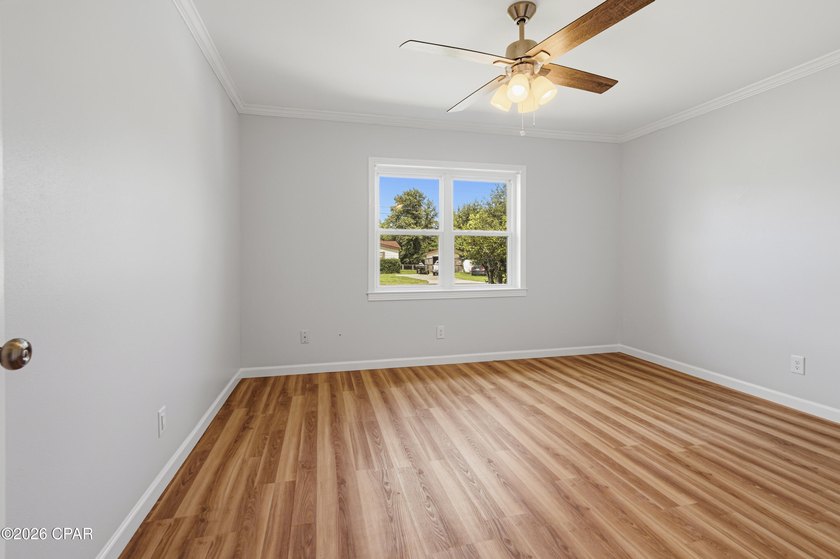 Cute. Updated. Move-in ready. Centrally located. This is a great - photo 22