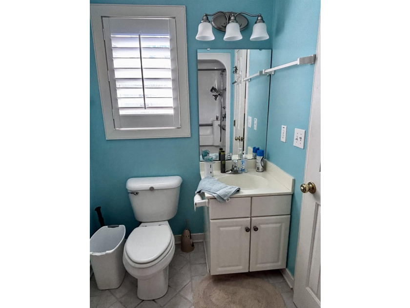 Rare offering of this fully furnished and very well maintained - photo 24