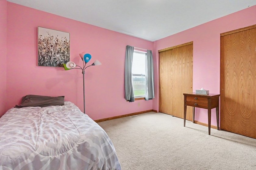 Well into over $30,000 in equity! With a recent appraisal MUCH - photo 24