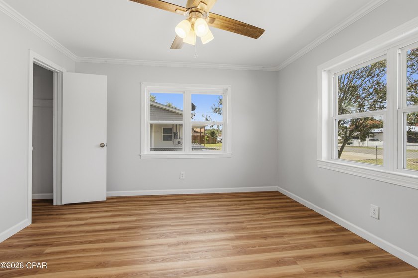 Cute. Updated. Move-in ready. Centrally located. This is a great - photo 25