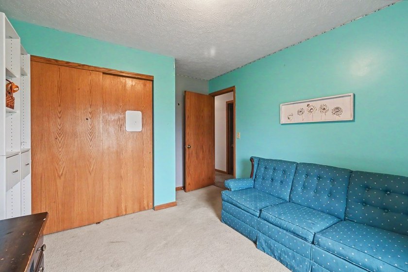 Well into over $30,000 in equity! With a recent appraisal MUCH - photo 27