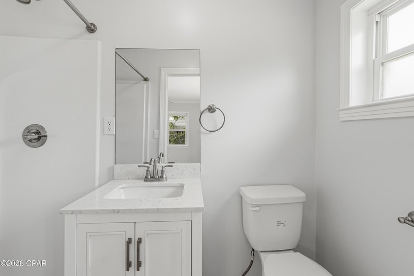 Cute. Updated. Move-in ready. Centrally located. This is a great - photo 29