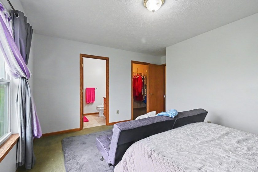 Well into over $30,000 in equity! With a recent appraisal MUCH - photo 29