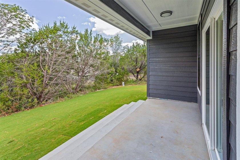 Discover this stunning brand-new 4-bedroom, 2-bathroom home in - photo 32