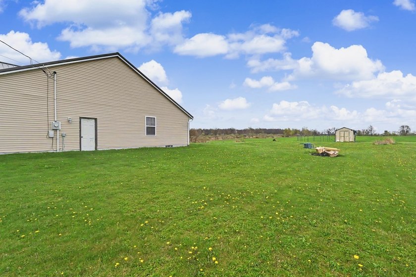 Well into over $30,000 in equity! With a recent appraisal MUCH - photo 35