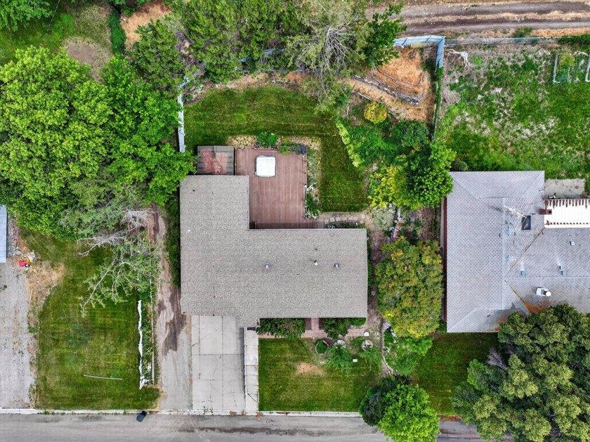 Welcome to your next home ! This home was remodeled in 1982 - photo 50