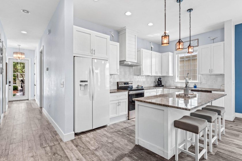 Positioned in the heart of Santa Rosa Beach, this exceptional - photo 12
