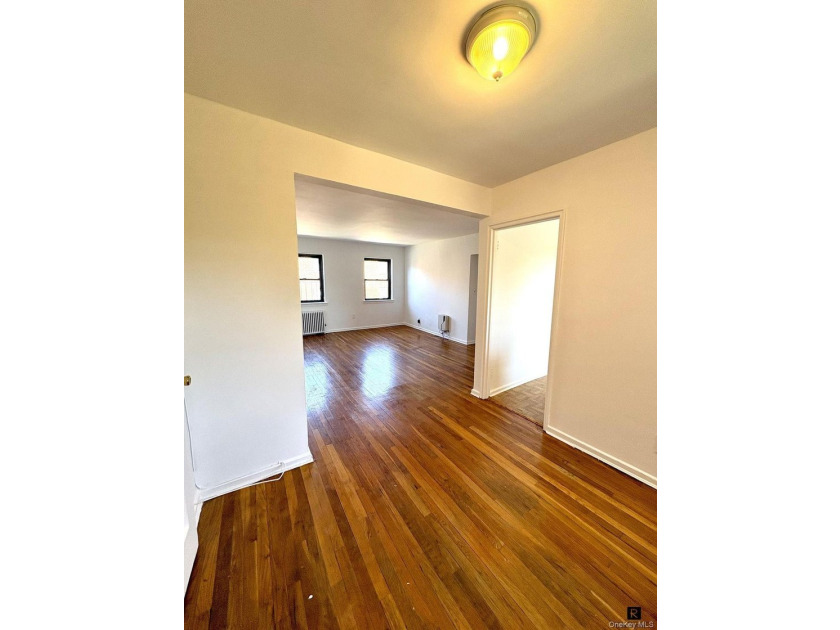 RARELY AVAILABLE,  *Sponsor Unit * -- NO interview, NO - photo 4