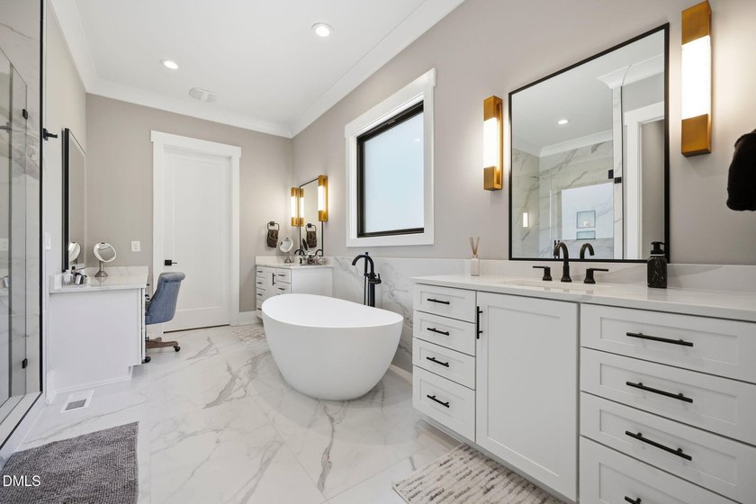 A 2023 Parade of Homes Entry. Thoughtfully designed and - photo 17