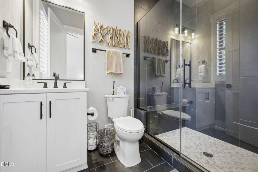 A 2023 Parade of Homes Entry. Thoughtfully designed and - photo 21