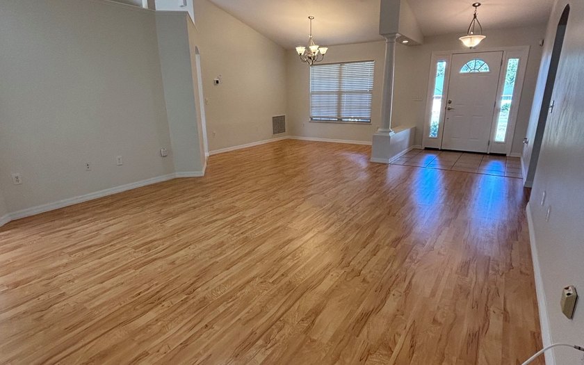 Move in ready, Beautiful brick home on large lot with new vinyl - photo 7