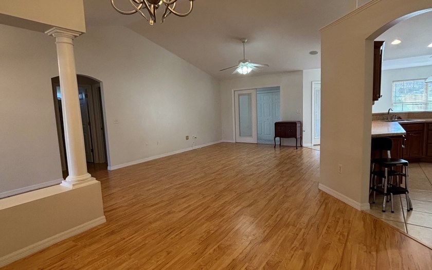 Move in ready, Beautiful brick home on large lot with new vinyl - photo 8