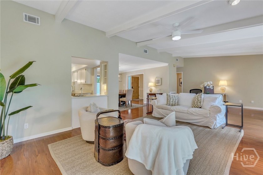 Welcome to your new sanctuary! Nestled in a serene neighborhood - photo 12